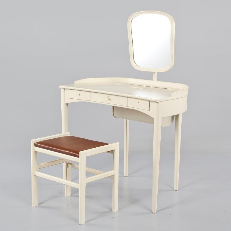 TOALETTBORD, "Birgitta" Carl Malmsten för Bodafors, 1900-talets andra hälft.