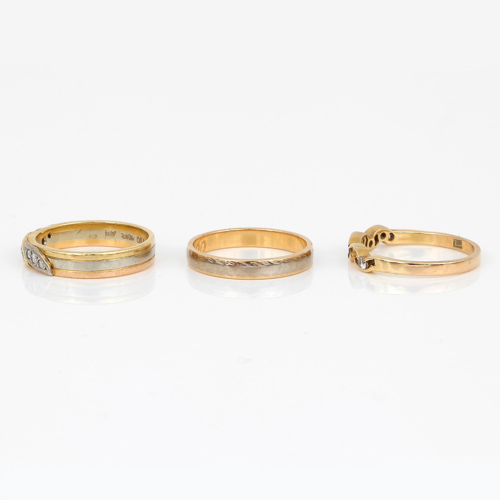 RINGAR, 3st, 18K guld och små diamanter. Total vikt ca 8g.