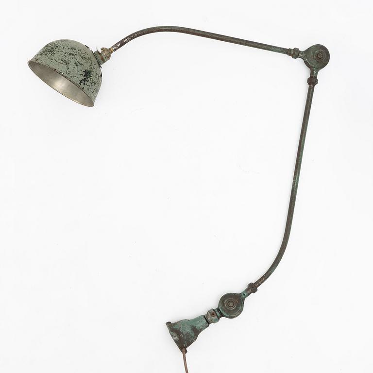 Industrilampa, 1900-talets mitt.