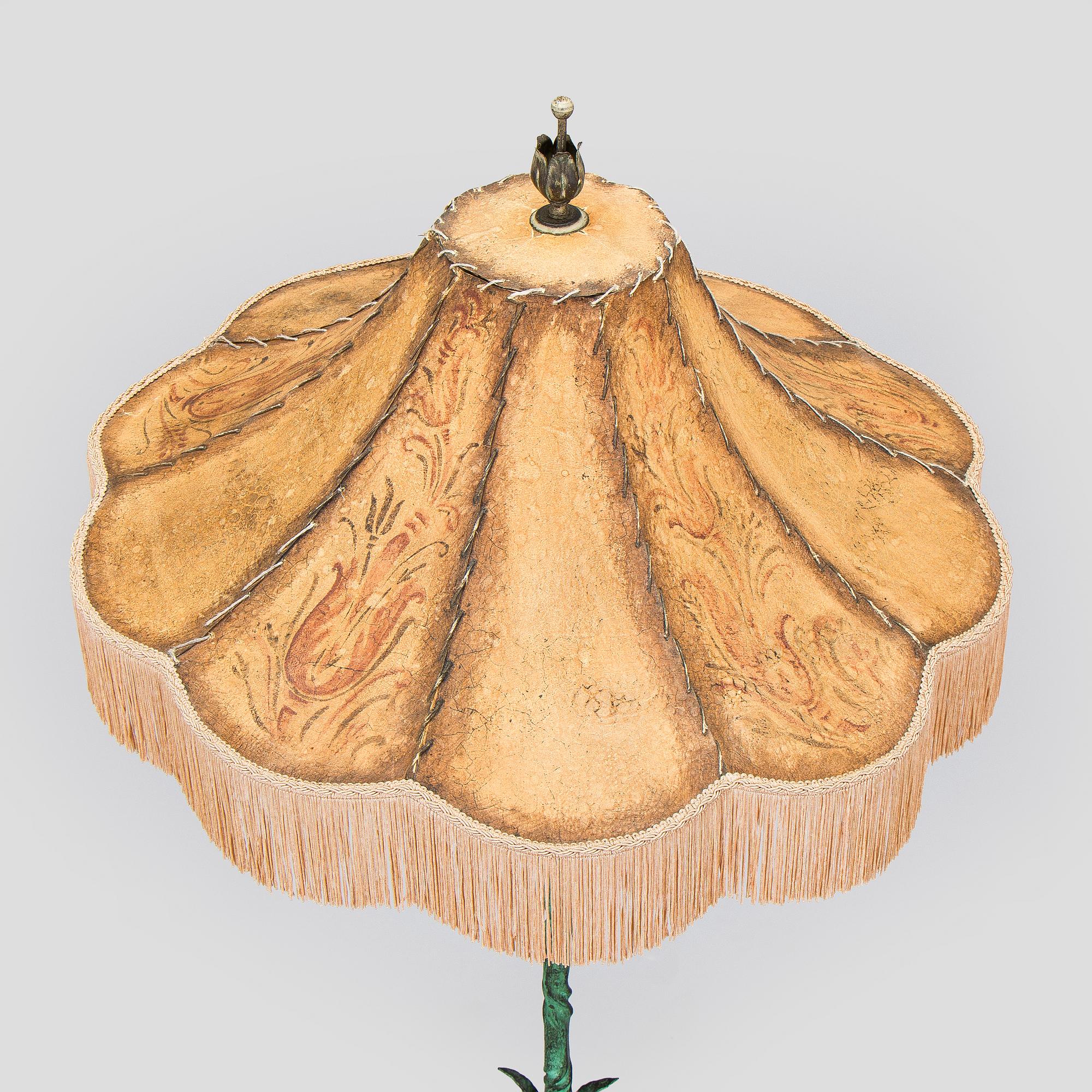 A 1930s model '811' floor lamp for Taidetakomo Hakkarainen, Finland.