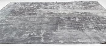 Rug, Ogeborg Design Collection, "Astro", grey, 420 x 420 cm.
