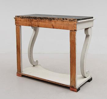 KONSOLBORD, Karl Johan, 1800-talets mitt.