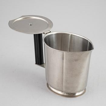 Eight stainless steal pieces to the 'Thebe' cutlry/dining service, Folke Arström, Gense, 1950's/60's.