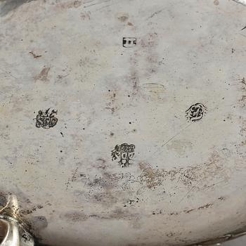 KONFEKTSKÅL, silver, rokoko, möjligen Jon Jonsen, Köpenhamn 1751. Vikt ca 281 gram.
