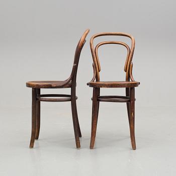 STOLAR, ett par. Thonet, omkring 1900.