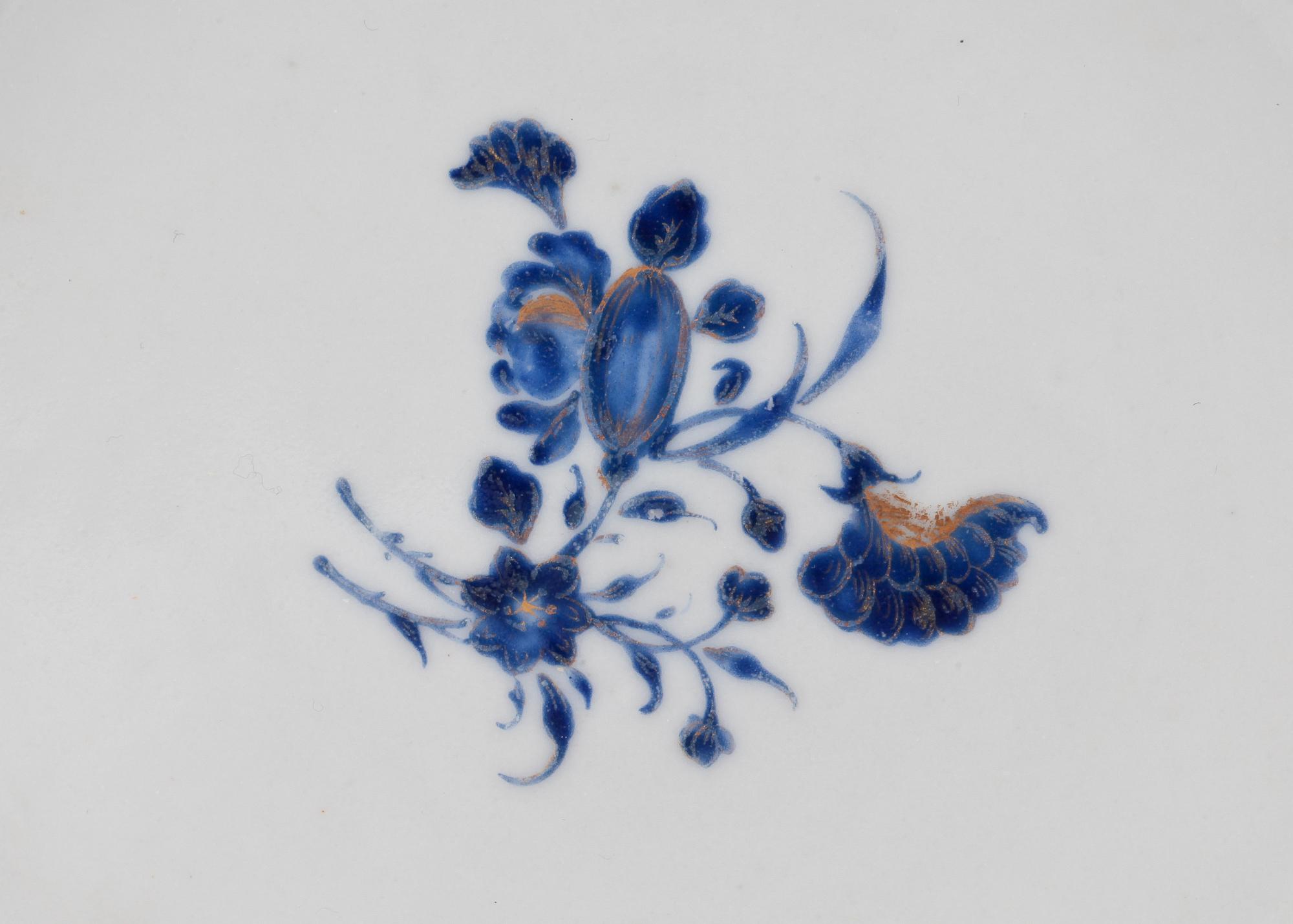 TALLRIKAR SAMT ASSIETTER, 2+2, kompaniporslin, Kina, tidigt 1800-tal.