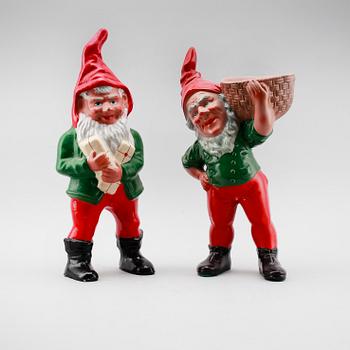 FIGURER, 2 st, gips och terracotta, 1900-talets andra hälft.