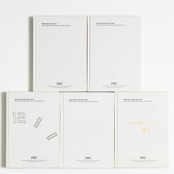 Watch stand, watch books, "No reserve".