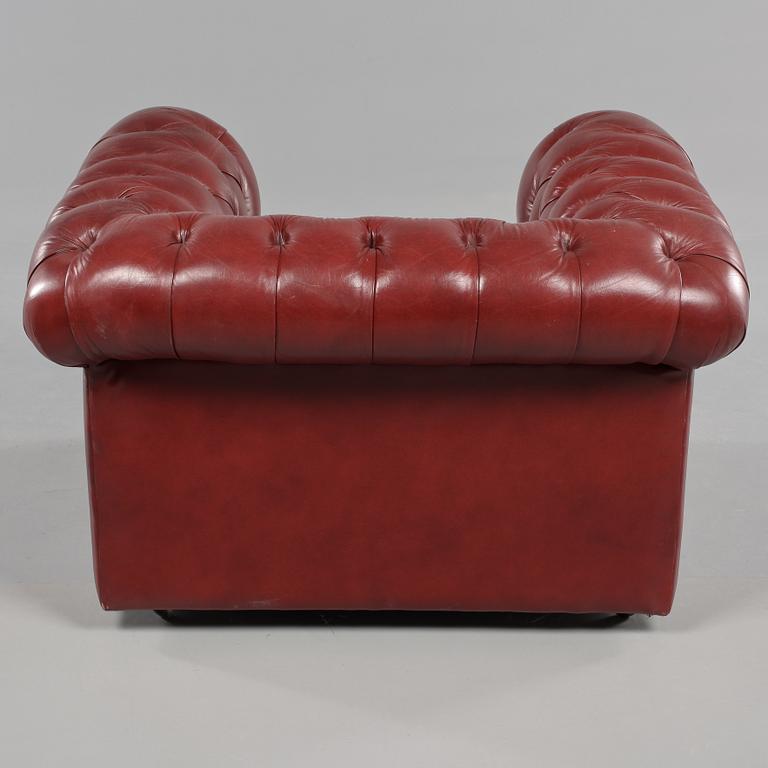 FÅTÖLJ Chesterfield-modell, 1900-talets sista del.
