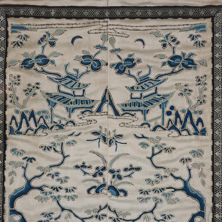 Broderi, siden. Sen Qingdynasti, omkring 1900.