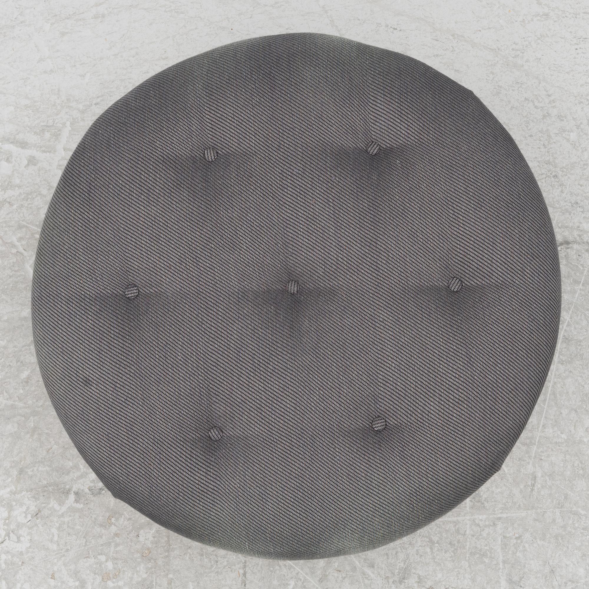 Josef Frank, pall, modell 647, Firma Svenskt Tenn.