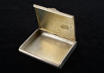 CIGARETTETUI, silver, estniska stämplar AL. 1930-tal. Vikt 162 g.