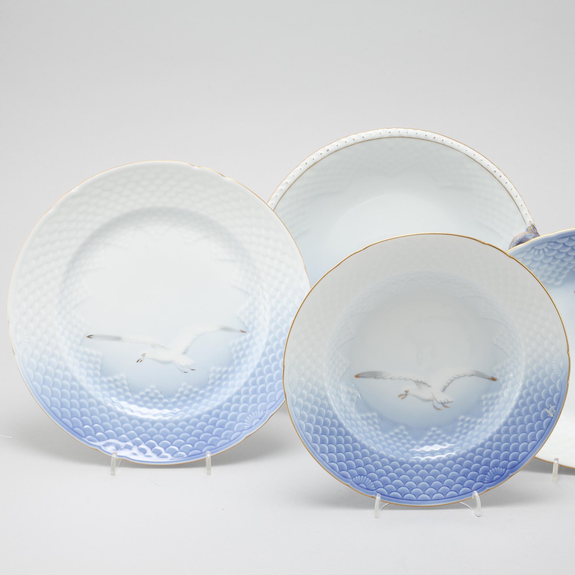 A porcelian set table ware of 57 pcs, Bing & Gröndahl, from the latter half of the 20th century.