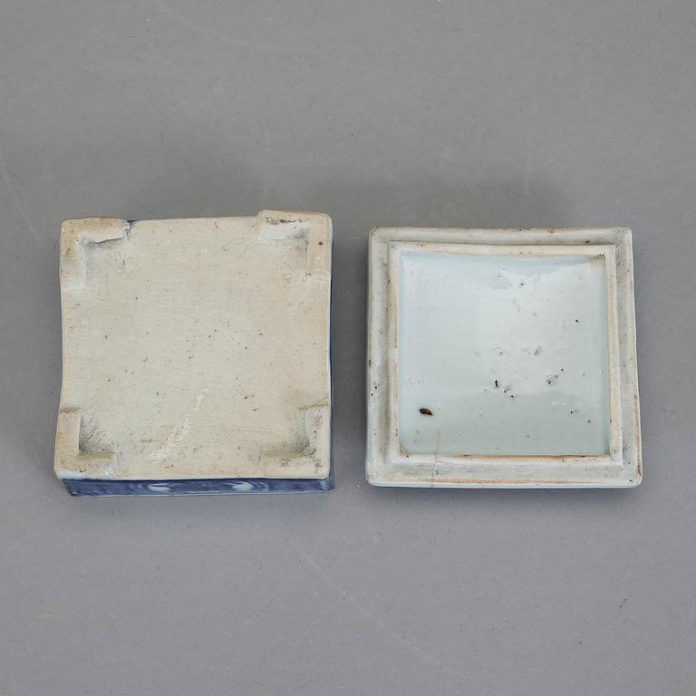 DOSA MED LOCK, porslin. Qianlong, Kina (1736-1795).