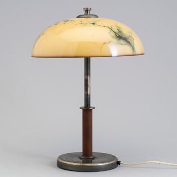 An early 20th century table lamp.