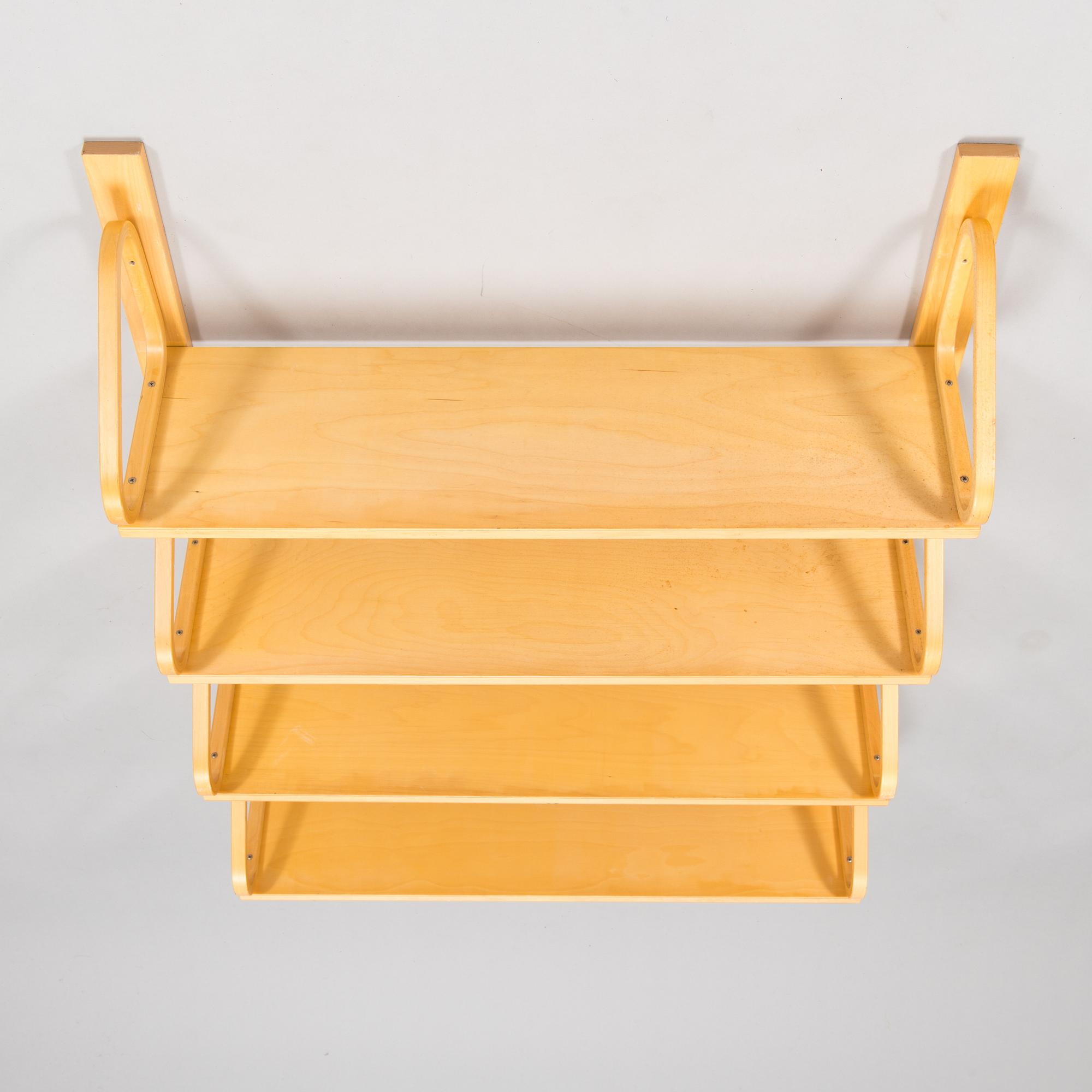 Alvar Aalto, seinähylly, 112B-4, Artek 1900-luvun loppu.