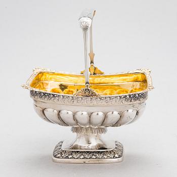 Otto Heinrich Nowack, leipäkori, hopeaa, osittain kullattua, Tartto 1829-1845.