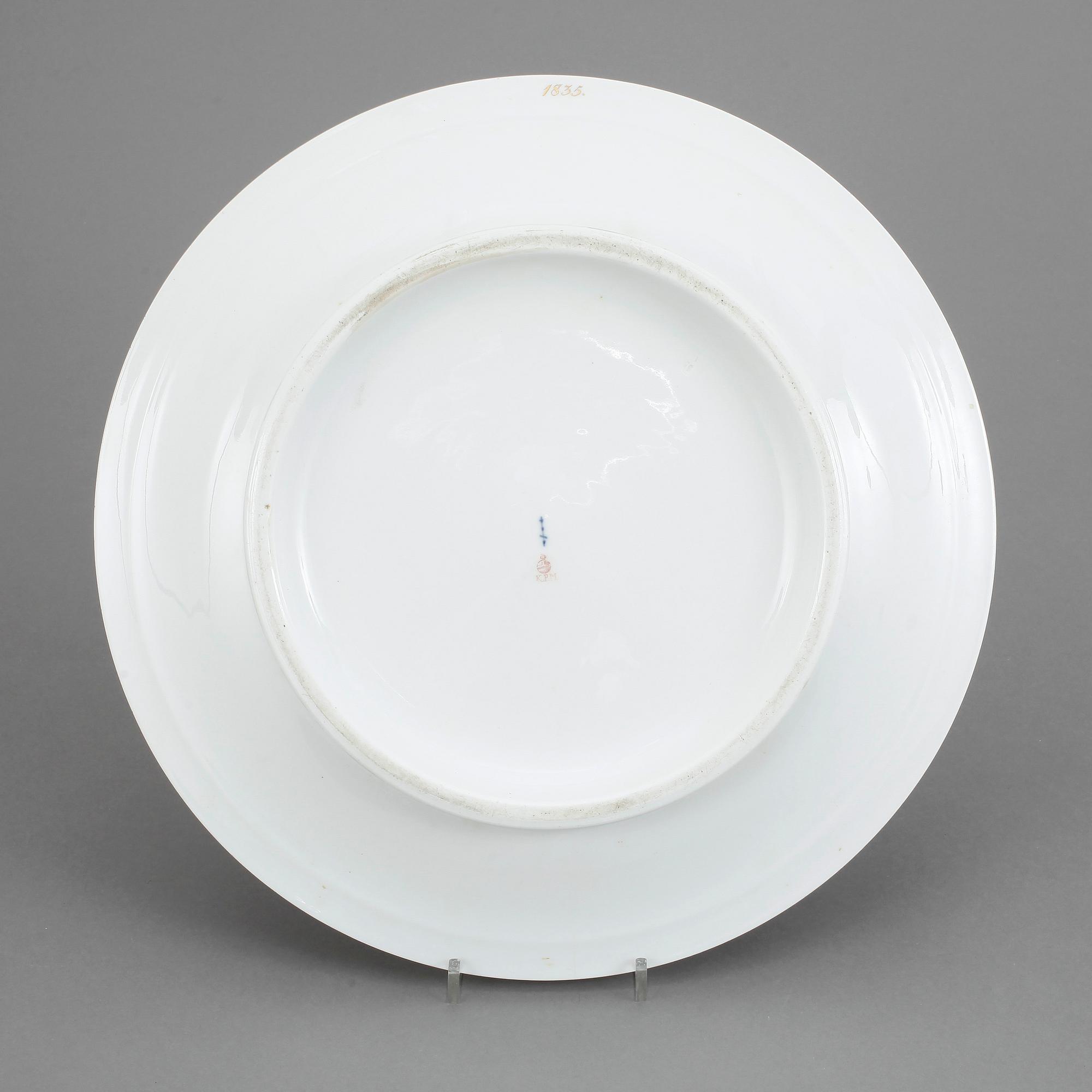 FAT, 2 st, porslin KPM Berlin respektive Meissen, 18/1900-tal.