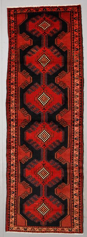 MATTA, galleri, Malayer, ca 312 x 105 cm.