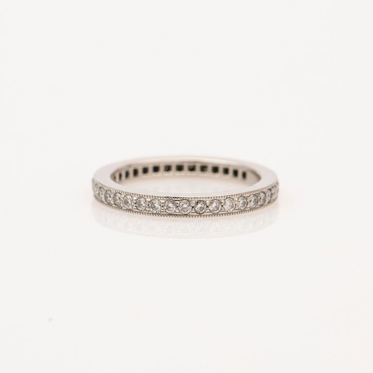 Tiffany & Co, ring, platinum with brilliant-cut diamonds.