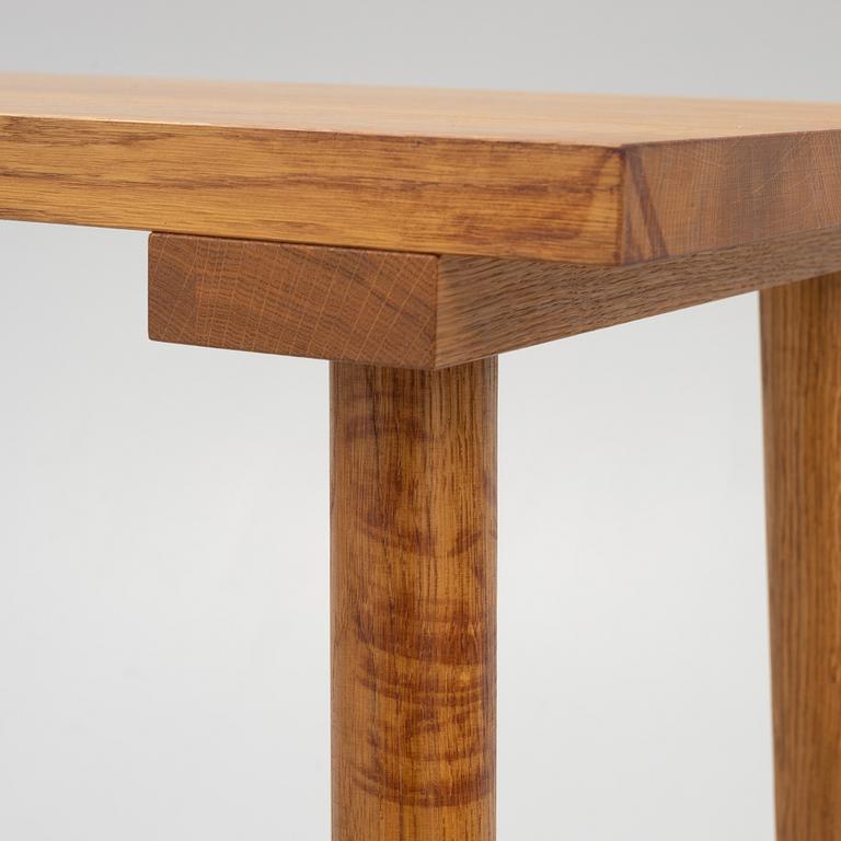 Mats Theselius, barpallar, ett par, samt barbord.