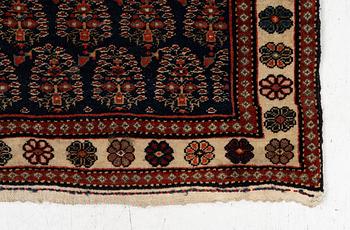 Matta/Kudde. Afshar ca 77 x 66 cm.