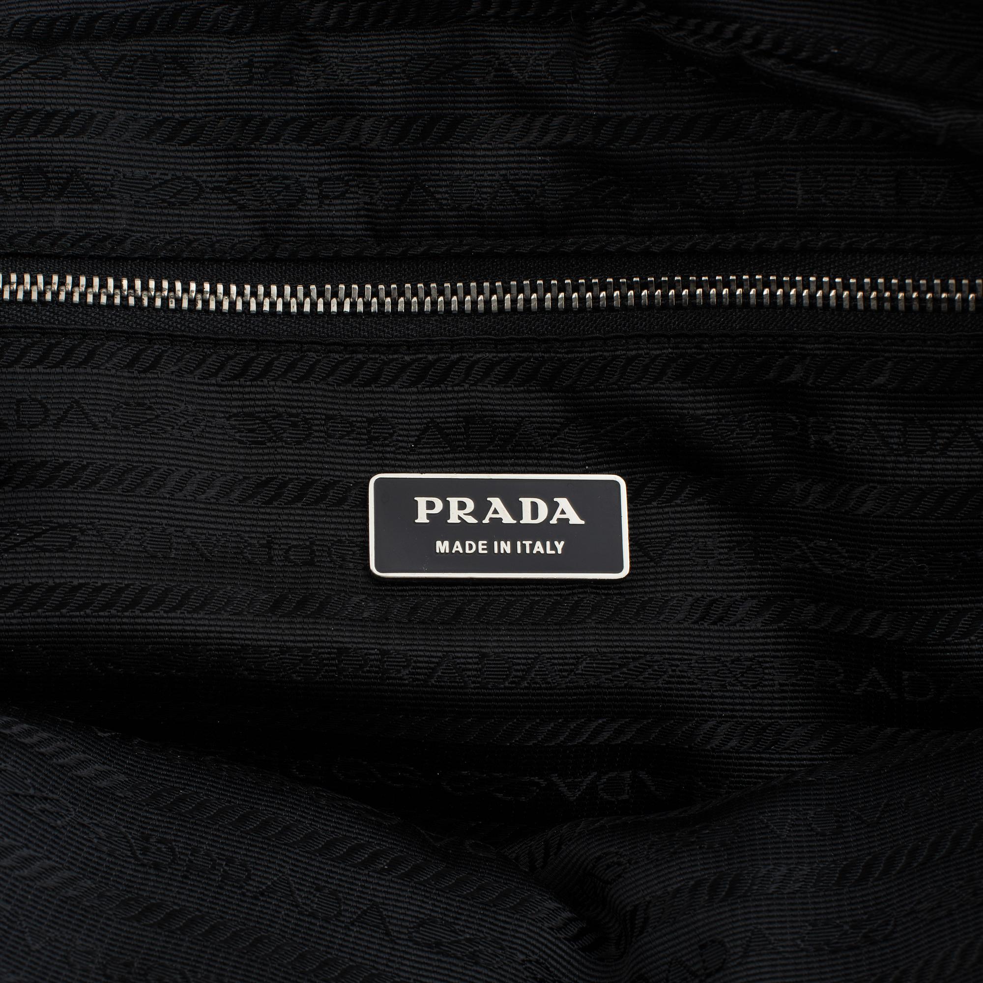 Prada, väska, 2001.