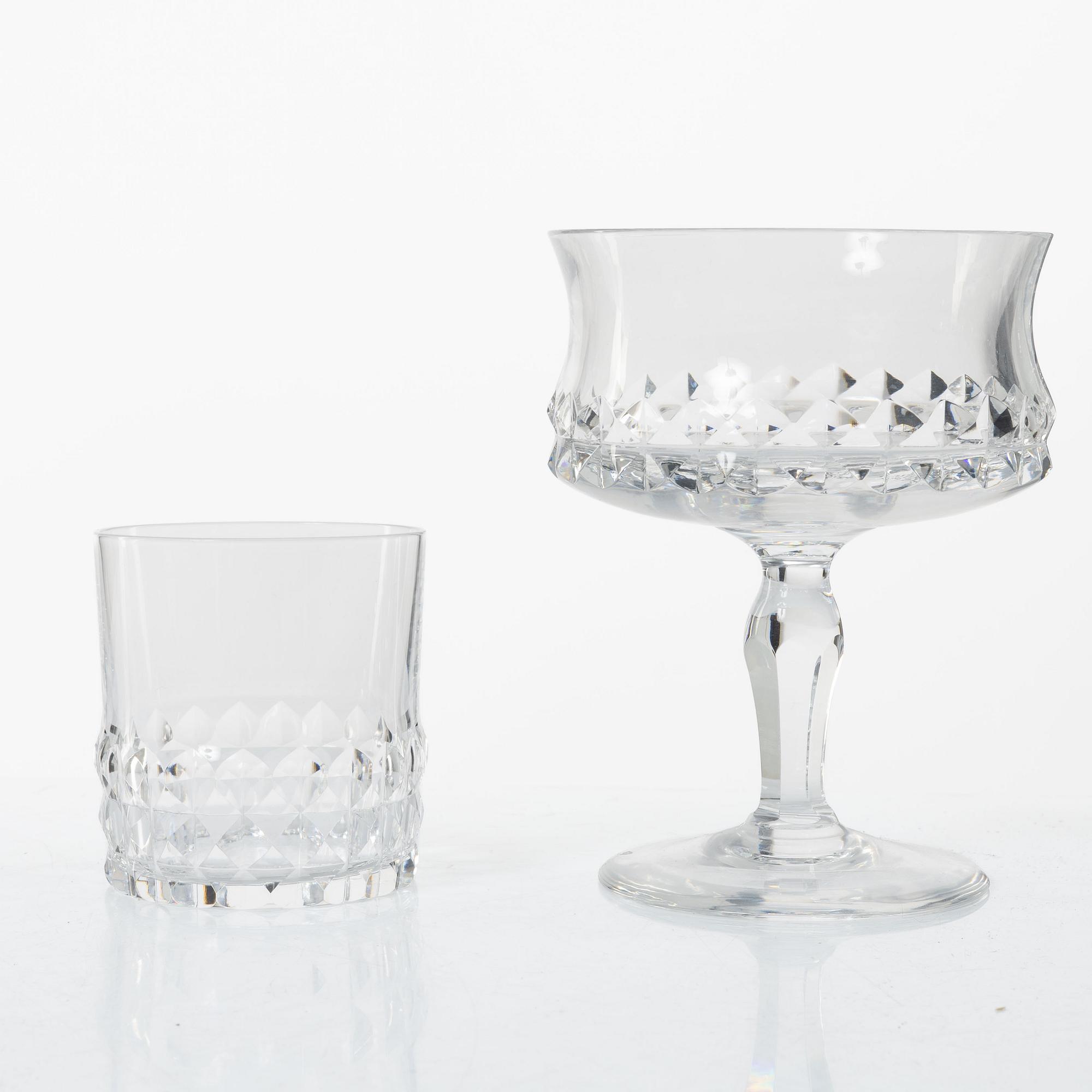 Ingeborg Lundin, glasservis, 63 st, "Silvia", Orrefors.