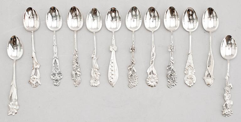 KAFFESKEDAR, 12 st, silver. Tot vikt 108 g.