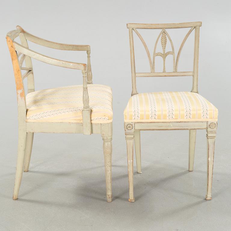 STOLAR, 2 st, gustavianska, omkring år 1800.