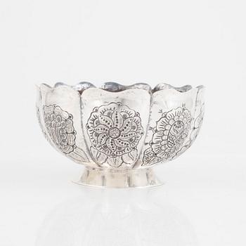 A sterling silver bowl, 20th Century.