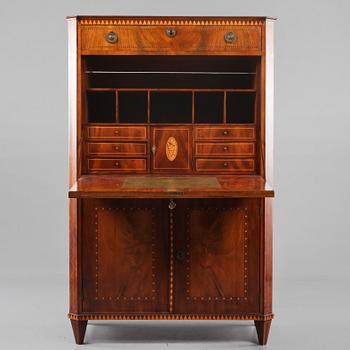 CHIFFONJÉ, Holland, 1800-talets första hälft.