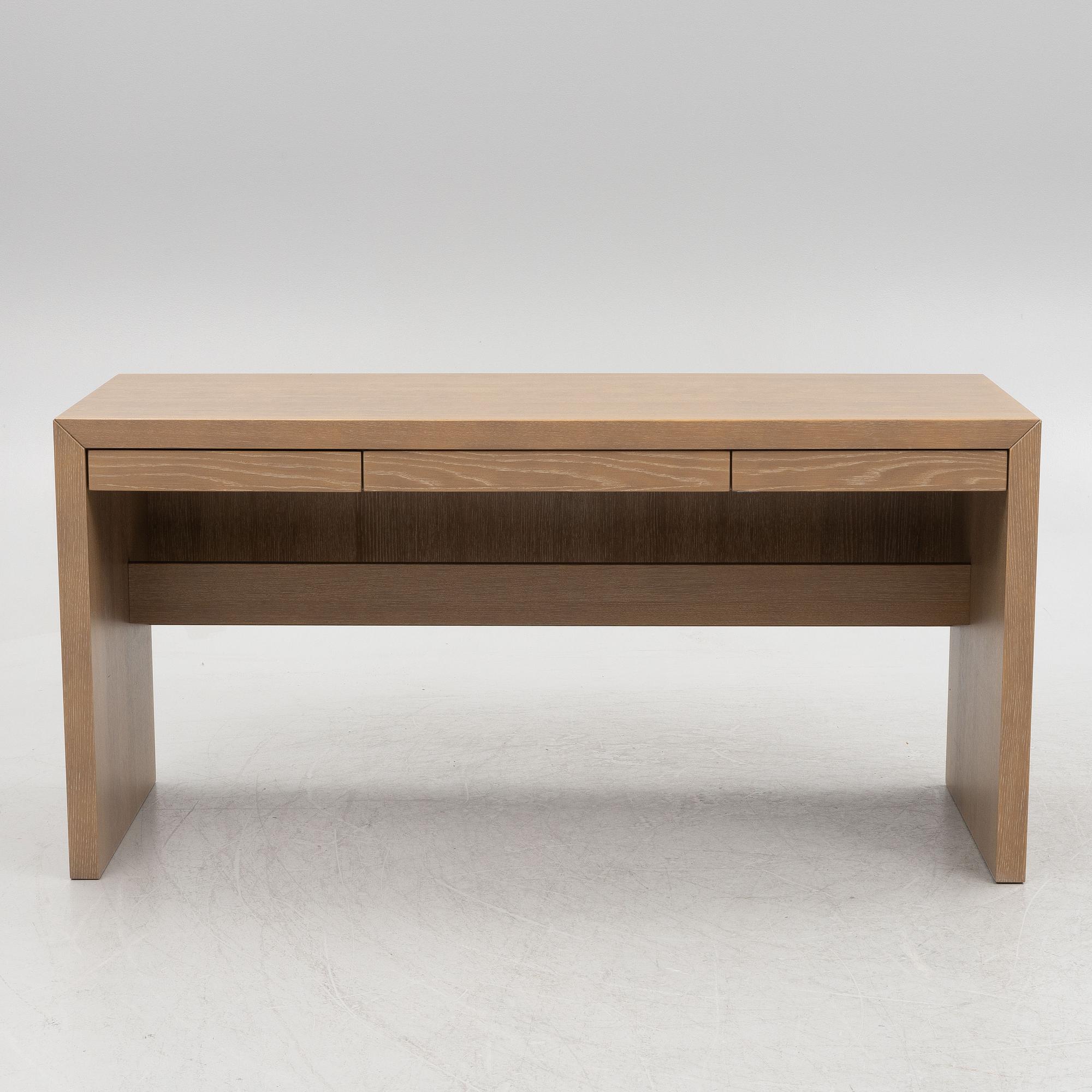 Hellena Hennie, skrivbord, "Maud", Slettvoll.