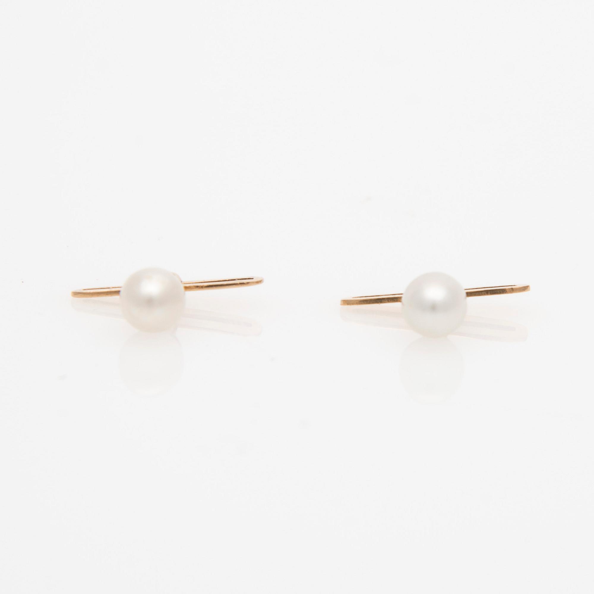 FRACKKNAPPAR, pärlor, 14K kultaa.