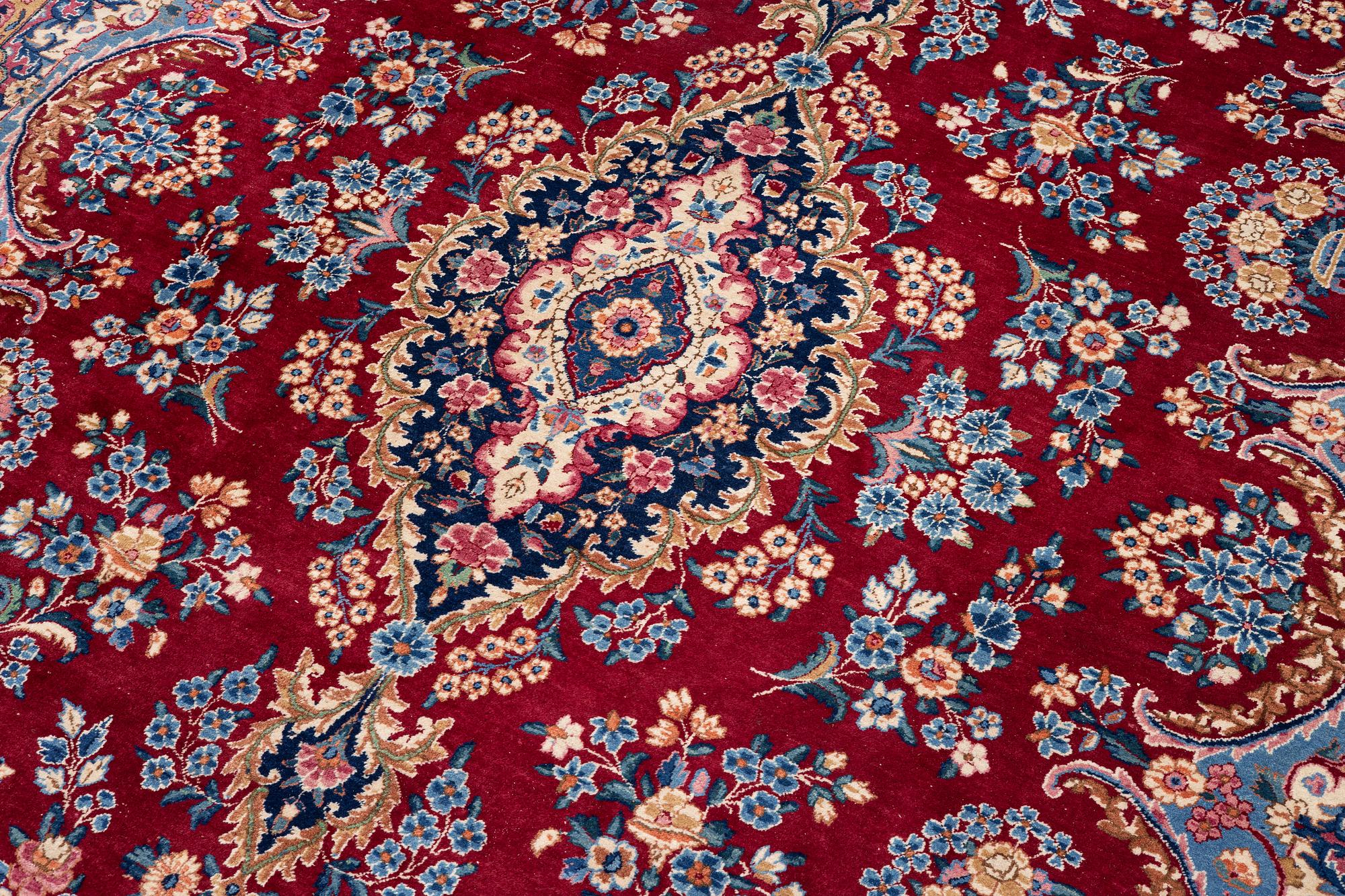 Carpet, Kirman, approx. 420 x 300 cm.