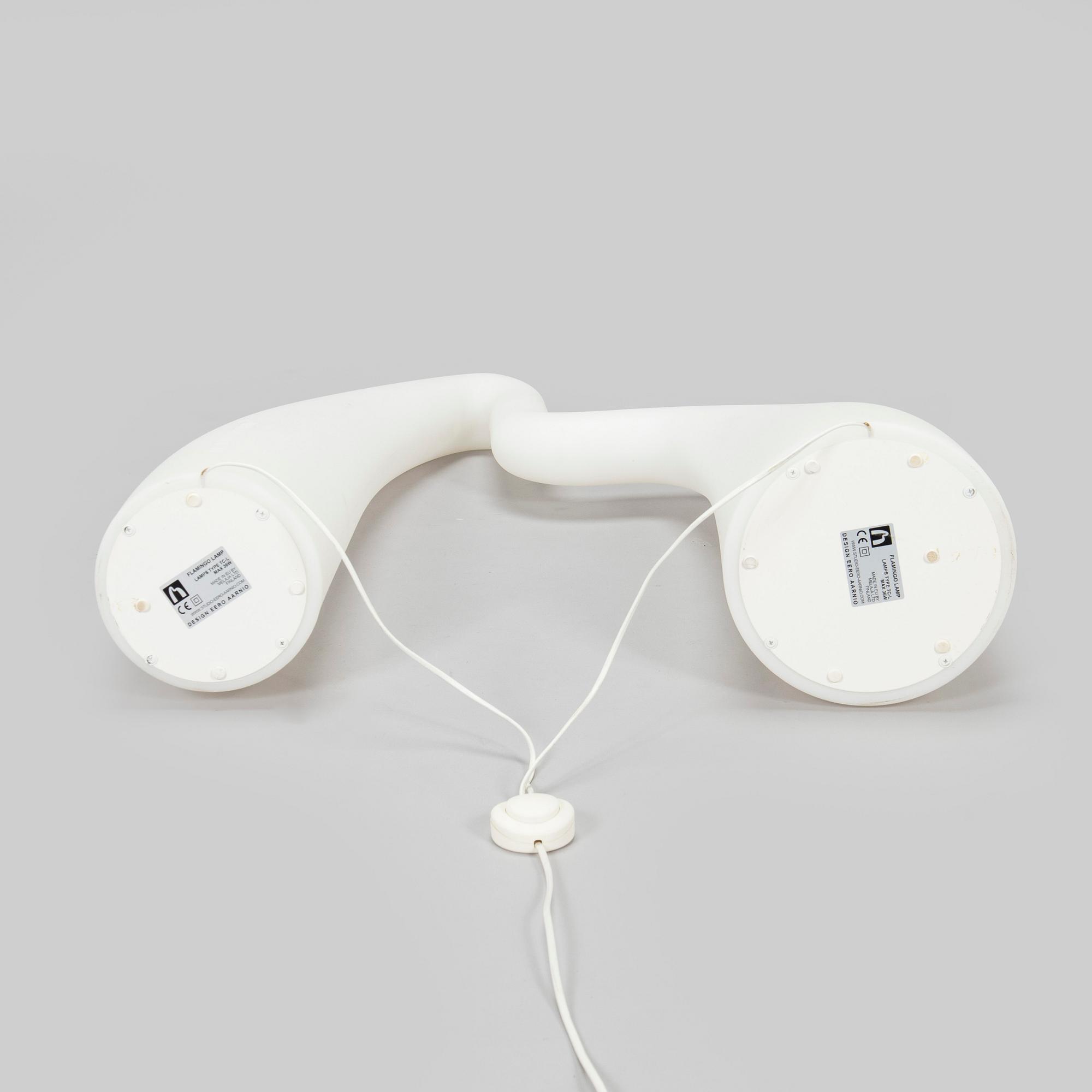 Eero Aarnio, lattiavalaisin "Flamingo", Melaja Oy.