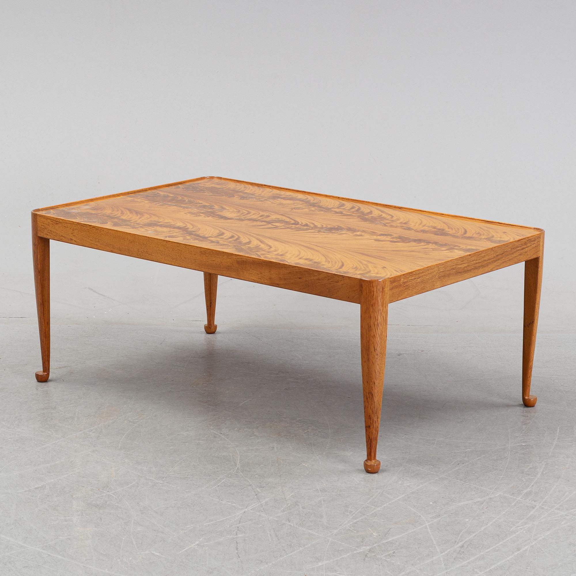 Josef Frank, soffbord, modell 2073, "Diplomat", Firma Svenskt Tenn.