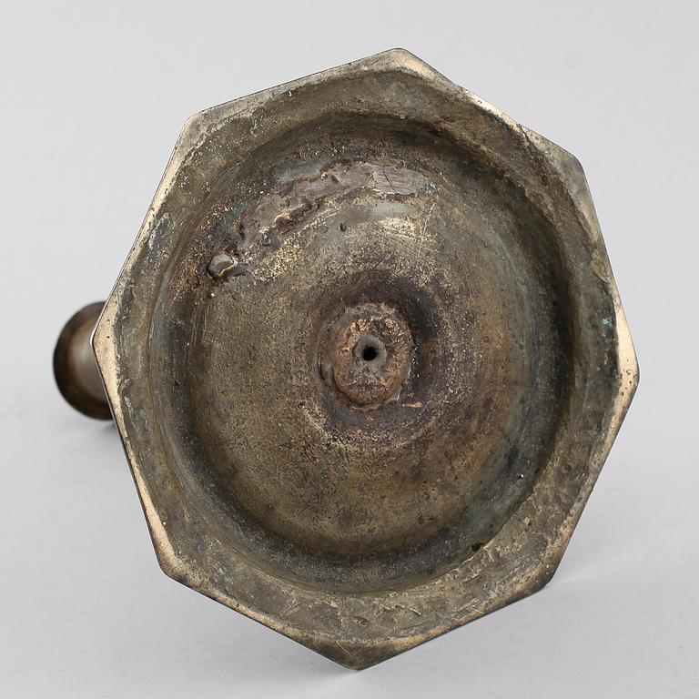 LJUSSTAKE, mässing, 1600-tal.