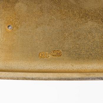 A late 1880s silver cigarette case, maker's mark of Peter Silventoinen, Saint Petersburg.