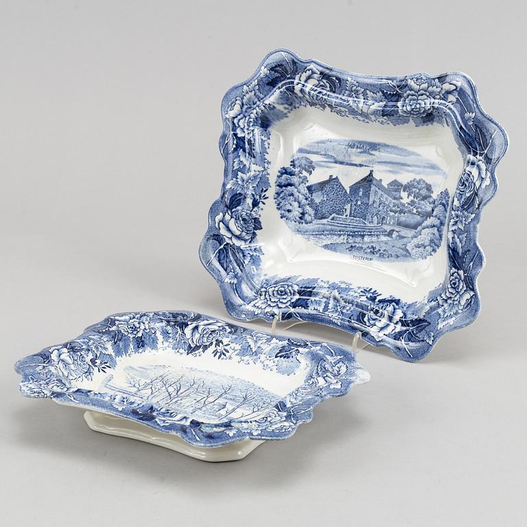 MATSERVIS, ca 100 delar, flintgods. "Skånska slott", Rörstrand.