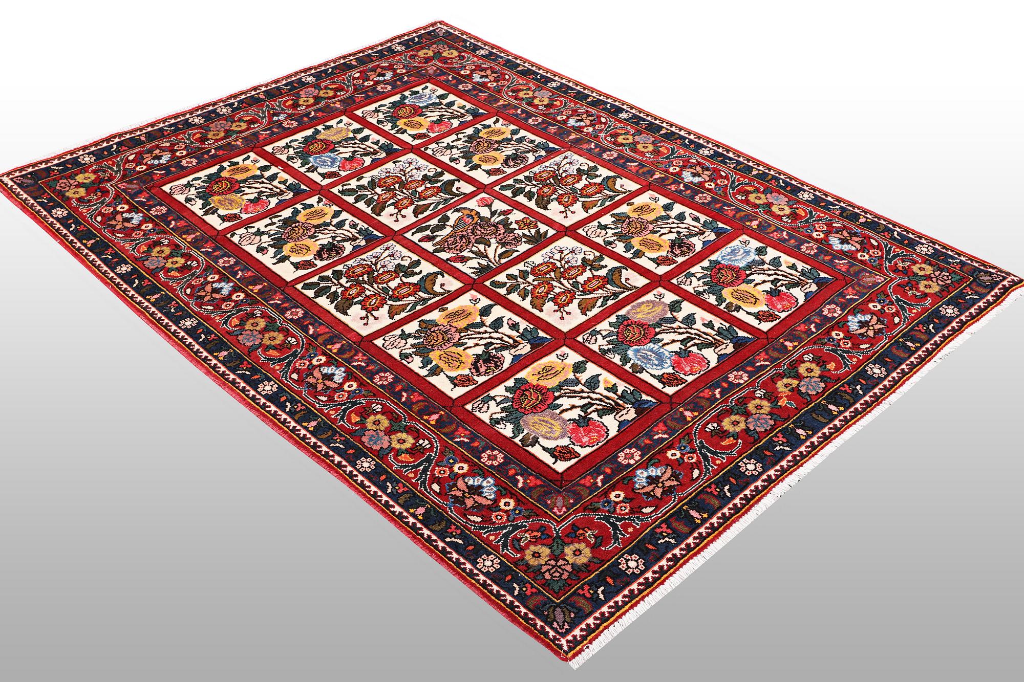 A carpet, Bakthiari, ca 190 x 140 cm.