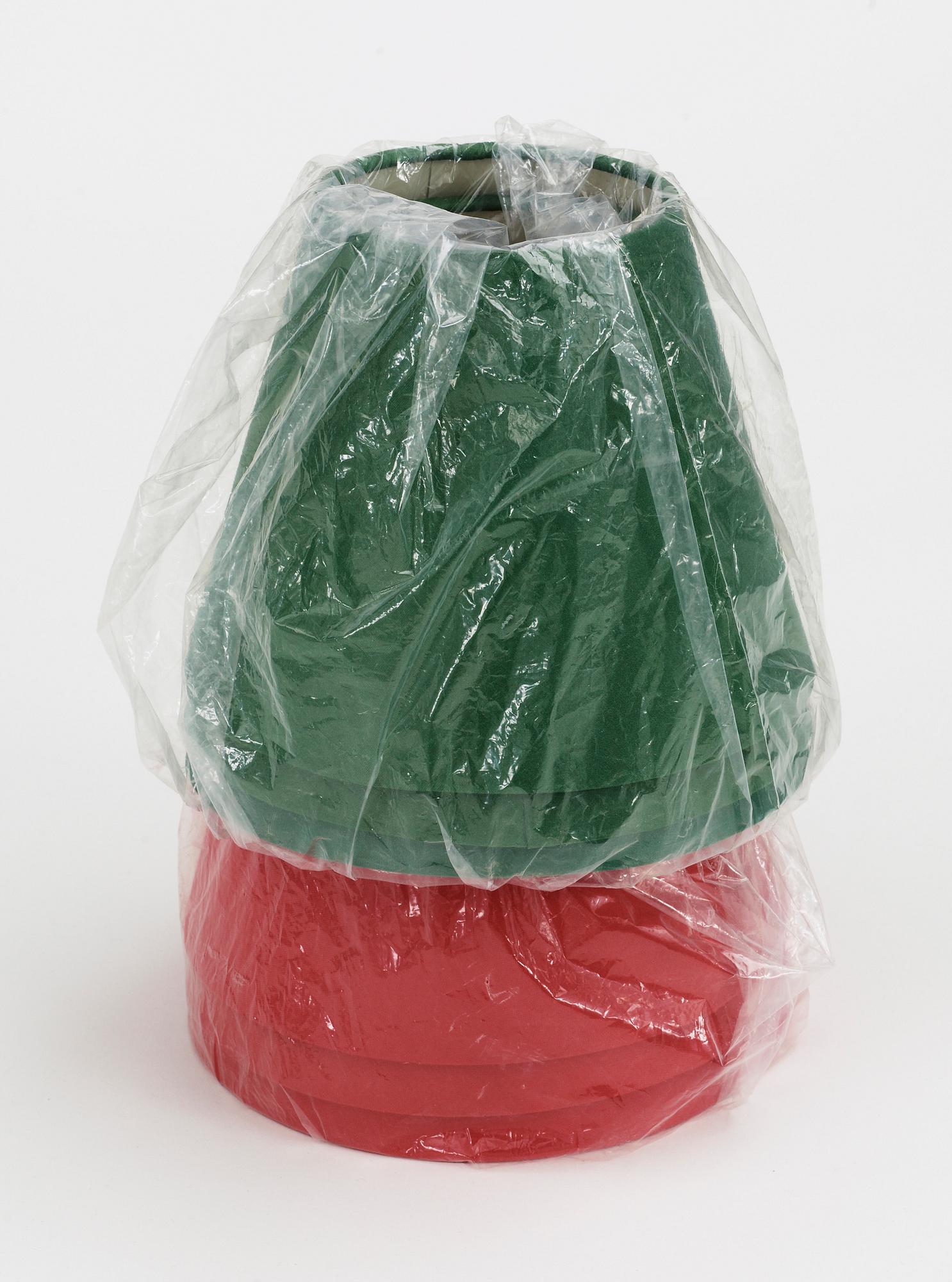 TAKLAMPA, modell 2479, Josef Frank, Svenskt Tenn. Formgiven 1933. H 35.