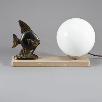 BORDSLAMPA, 1900-talets andra kvartal.