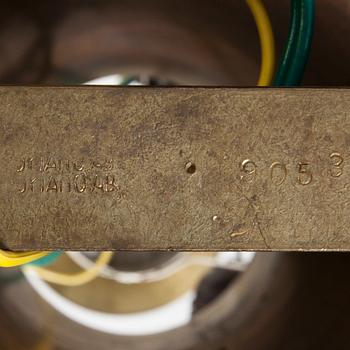 KATTOVALAISIN, malli 9053, design Paavo Tynell, Taito 1900-luvun puoliväli.