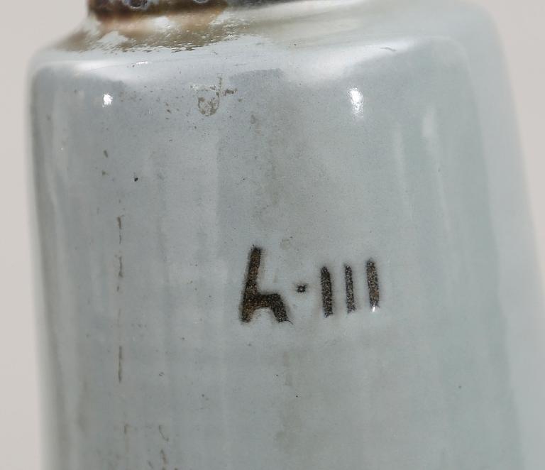 INDUSTRILAMPOR, 2 st, emalj, 1900-talets första hälft. Höjd 44 cm.