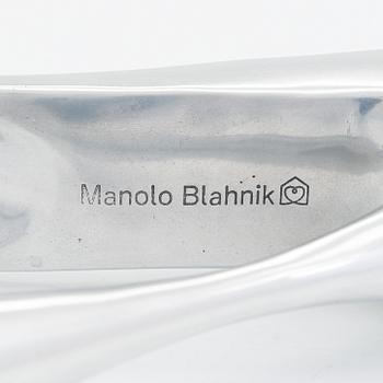 Manolo Blahnik, an aluminium shoe horn for Habitat.