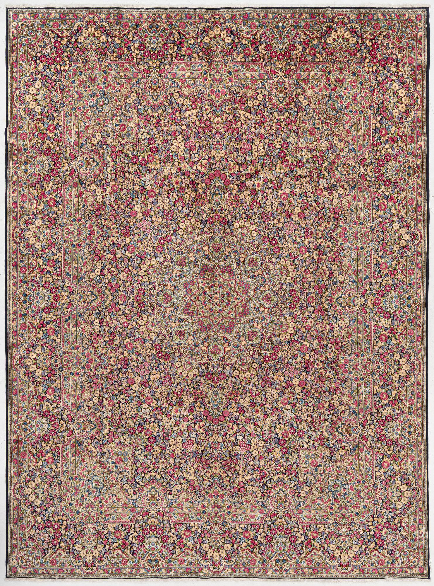 Matta, "Millefleure", Kirman, 417 x 309 cm.