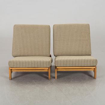 HANS J WEGNER, a pair of lounge chairs model no GE-420 for Getama, Denmark.