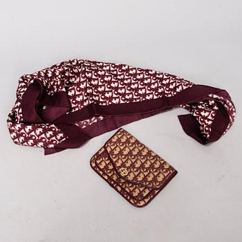 CHRISTIAN DIOR Vintage Scarf with a Clutch.