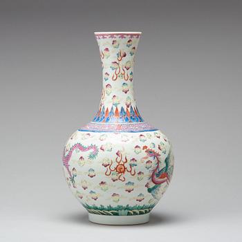 A famille rose vase, late Qing dynasty.